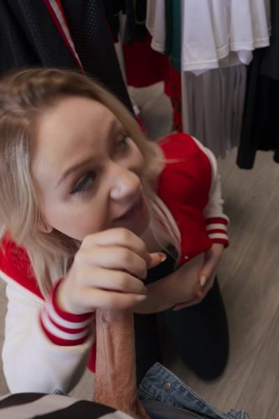 Rylee Blake - Mofos Image #5