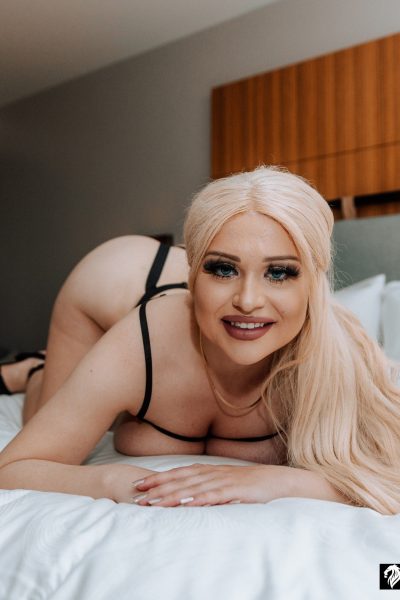 London Laurent - Sexy Modern Bull 5 London Laurent - Sexy Modern Bull Image #5