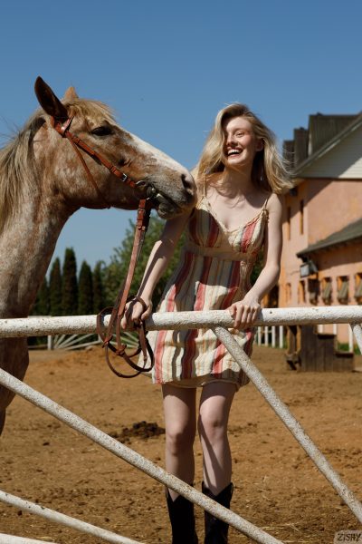 Cami Sembrabella - Zishy Image #4