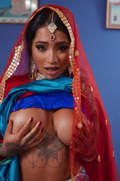Yasmina Khan - Brazzers Image #2