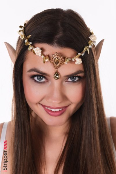 Georgia in The Elf Brideas a naked girl Image #2